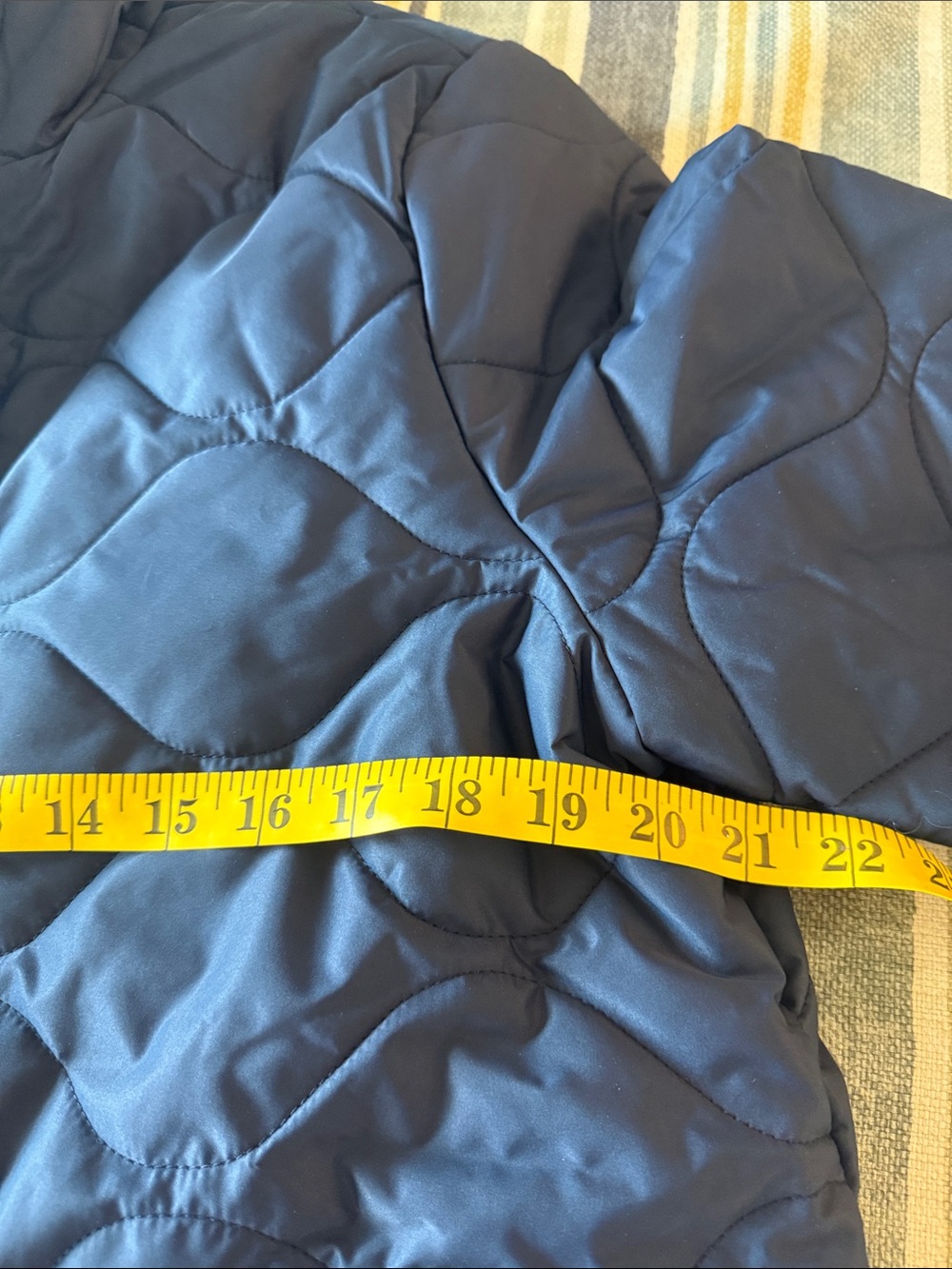 NWOT Quince Featherless Quilted Long Puffer Jacket - Admiral/Navy - Medium (344) - Picture 10 of 13